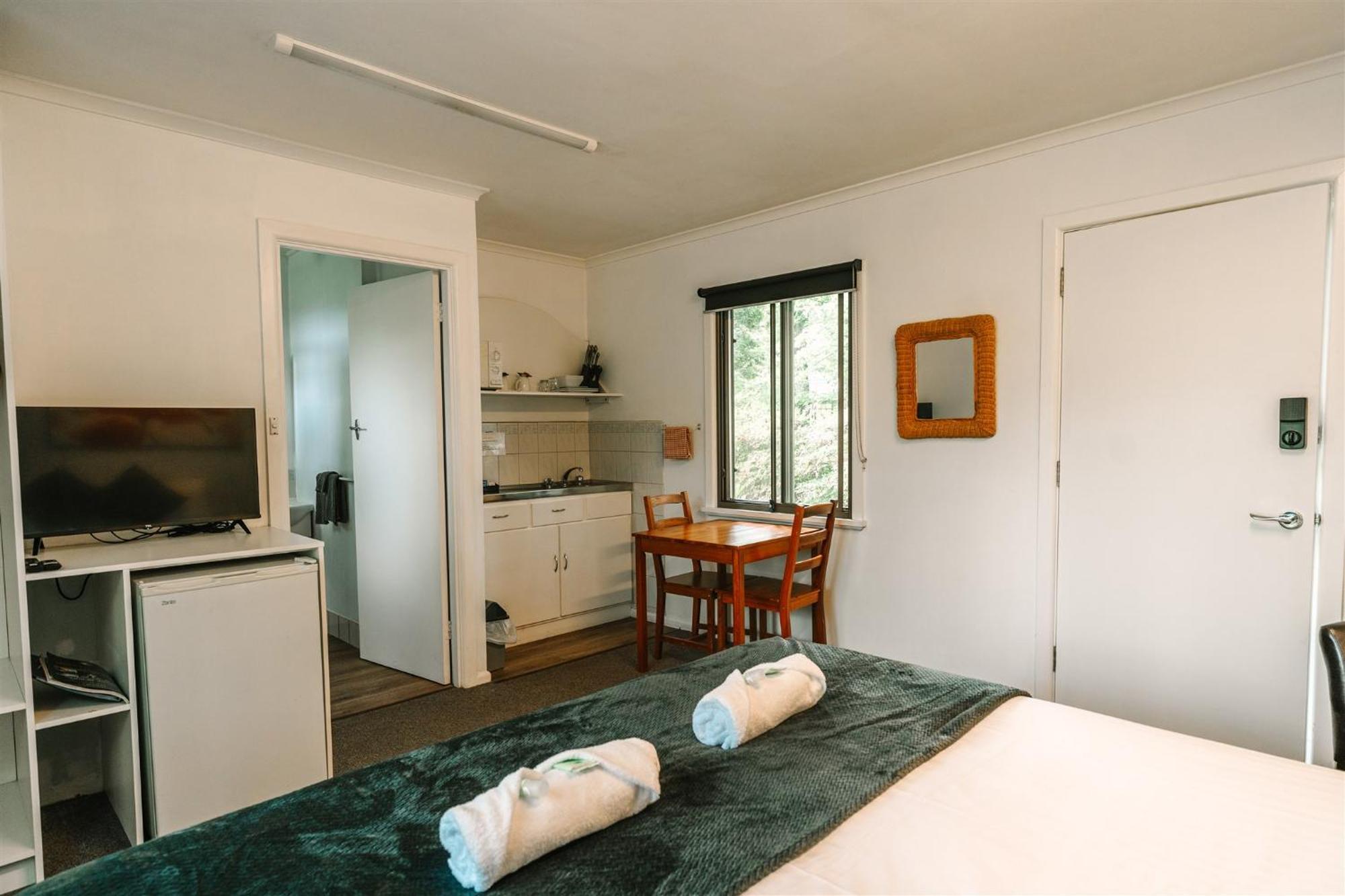 Alpine Riverside Cottages Porepunkah Kültér fotó